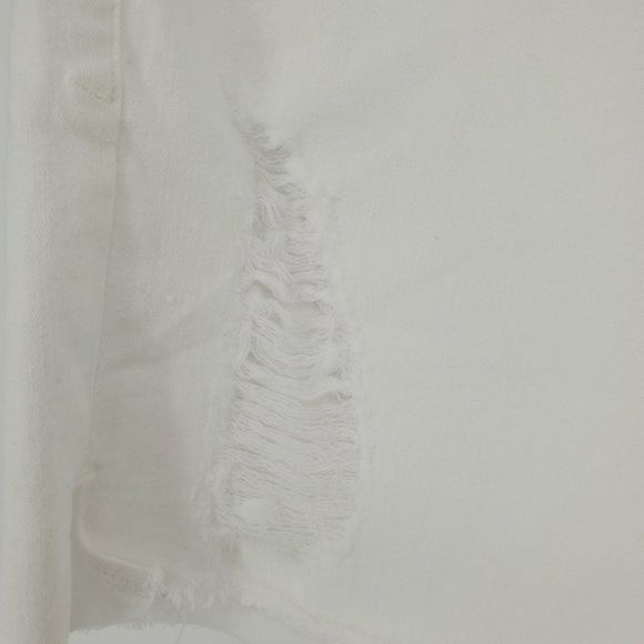 Good American High Waist Distressed Shorts - Picture 8 of 9